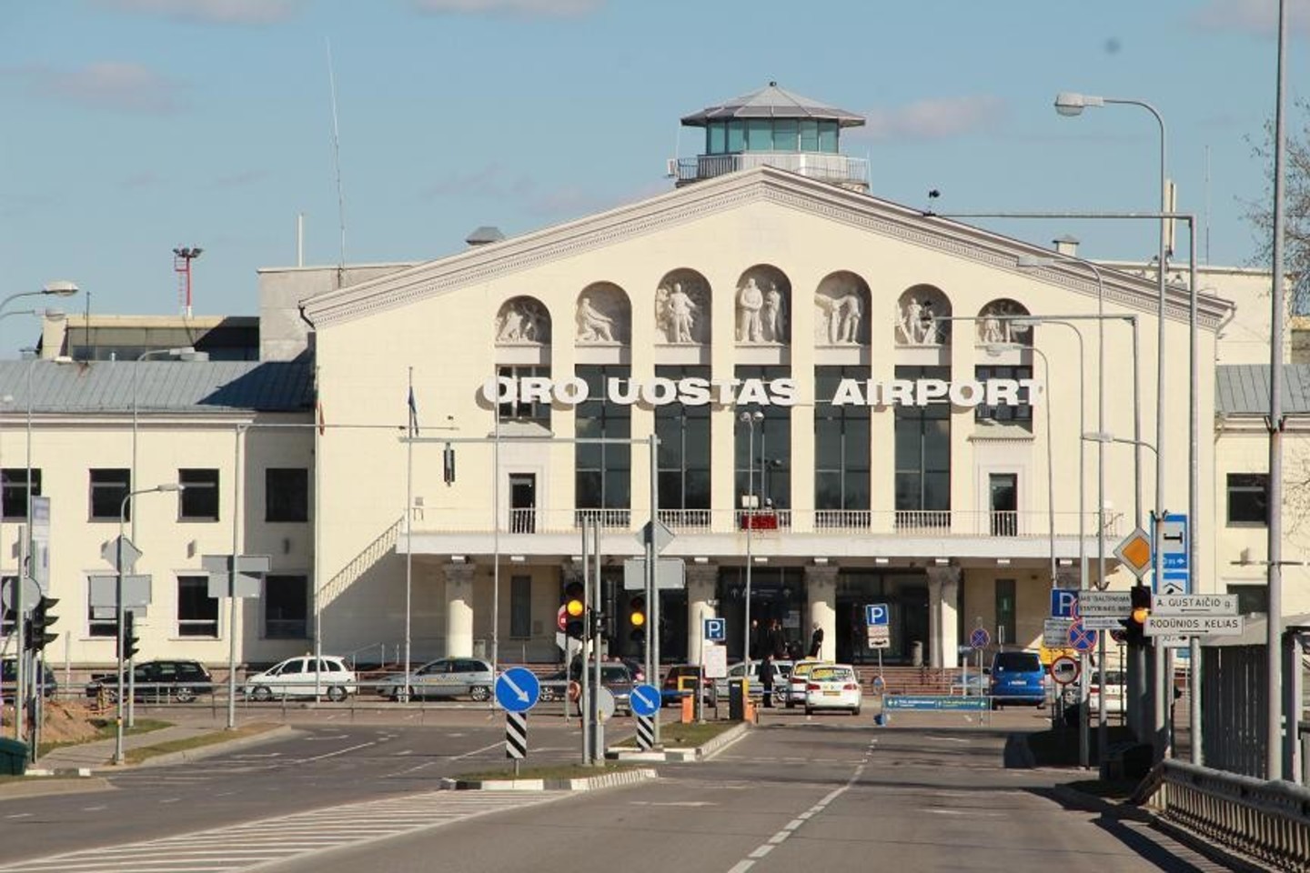 Iš Anglijos išsiųsti vilniečiai jau buvo ieškomi dėl nusikaltimų.