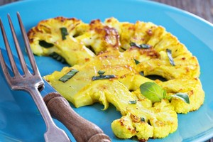 Išsikepkite žiedinį kopūstą taip, kaip dar nesate to darę