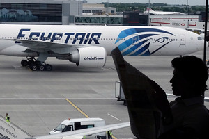 „EgyptAir“ lėktuvas dėl pranešimo apie bombą nutūpė Uzbekistane