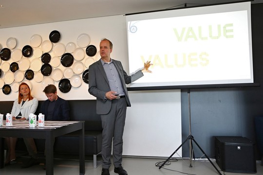 Lietuvoje ryškėja du pirkėjų tipai. Štai jie