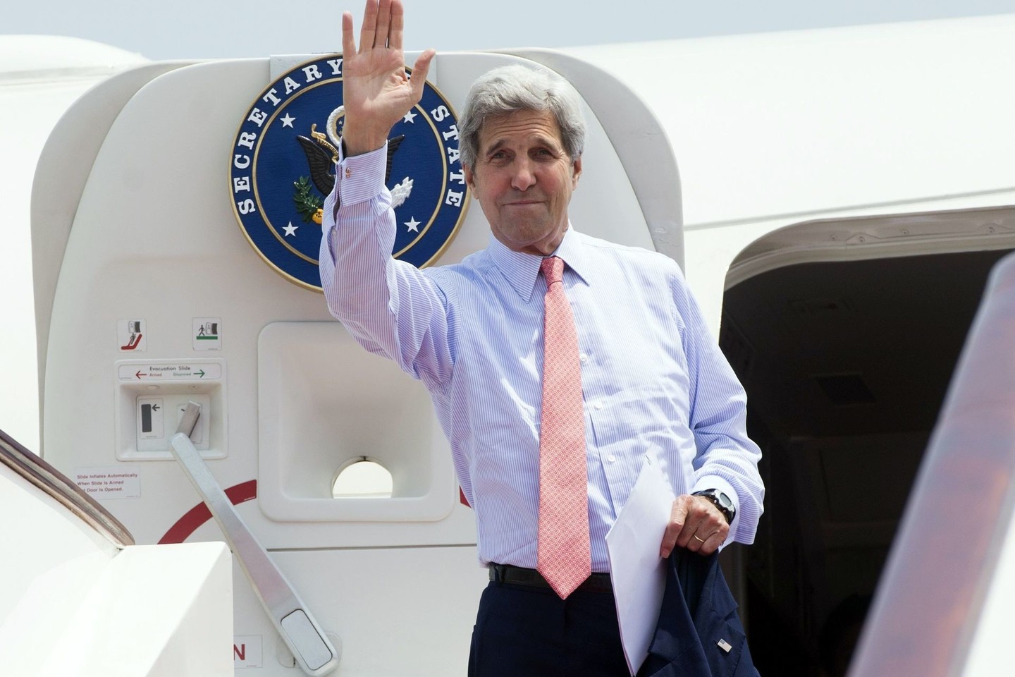 Antradienį įvykęs žvalgybos lėktuvo perėmimas buvo surengtas tuo metu, kai JAV valstybės sekretorius Johnas Kerry viešėjo Pekine.