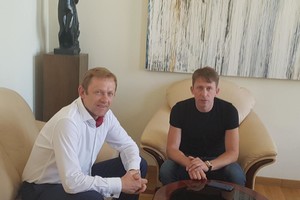 Po vizito ministerijoje išjuoktas E.Dragūnas atkirto: „Pavydit“