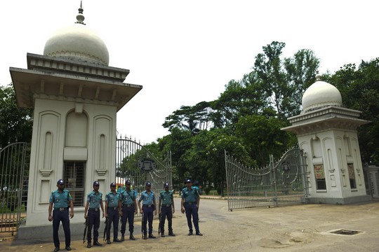 Bangladeše policija suėmė 1,6 tūkst. įtariamų radikalų