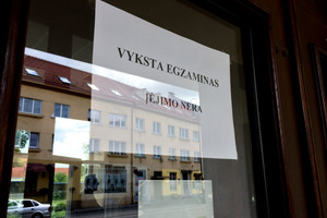 Abiturientai džiaugėsi lengvomis biologijos egzamino užduotimis