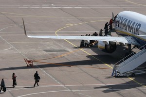 Emigracijos tendencijos nekinta: kasmet išvyksta vis daugiau