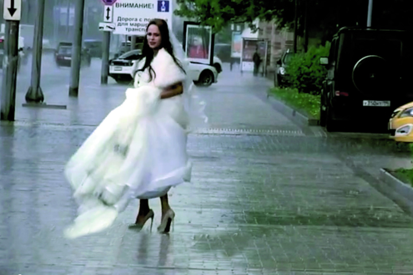 Lemtingą dieną jaunikis prie santuokų rūmų nepasirodė.