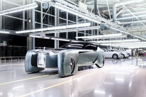 Kvapą gniaužiantis „Rolls-Royce“ – žvilgsnis į prabangos ateitį
