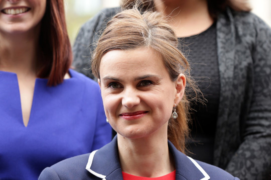 Kas žinoma apie nužudytą britų parlamentarę Jo Cox