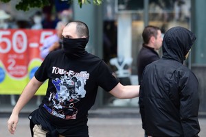 Prancūzija kirto Rusijos chuliganams: deportuoja iš šalies