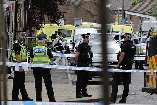 Britų parlamentarę nušovė neonaciams prijautęs vyras