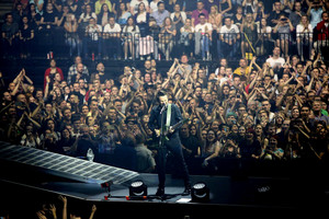 Šou, kokių būna retai: Kauno areną drebino britų rokeriai „Muse“