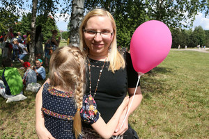 Unikalu: aštuonmetė kaunietė turi tris mamas, trūksta tik tėčio