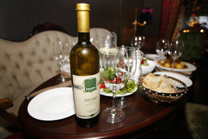 Po nemokamos puotos portugalė užpuolė policininką