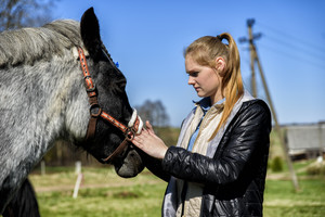 Žirgą išgelbėjusi mergina prisipažino, ko labiausiai bijojo