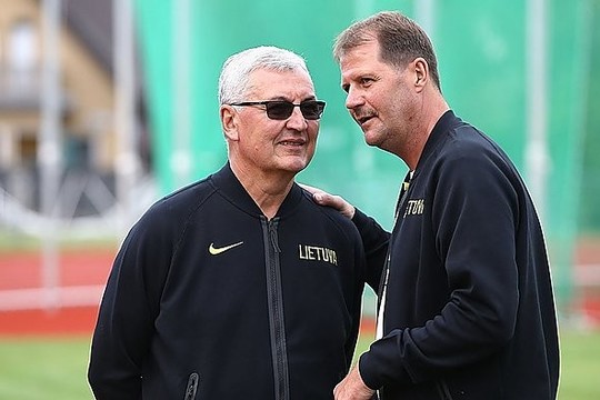 Pirmoje rinktinės treniruotėje – geros nuotaikos užtaisas