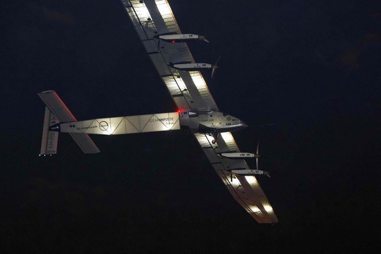 Orlaivis „Solar Impulse 2“ leidosi į kelionę per Atlantą