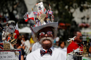 Britai renkasi: „Pažįstamas blogis yra geriau už nepažįstamą“