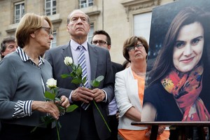 Britų parlamentarės J. Cox žudikas bus teisiamas lapkritį