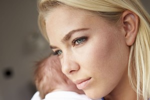 Per kūdikio šventę apie savo 18-metę dukrą suprato baisią tiesą