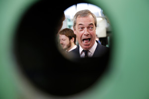 „Brexit“ stovykla jau atsiėmė pažadus, kuriais apmovė britus