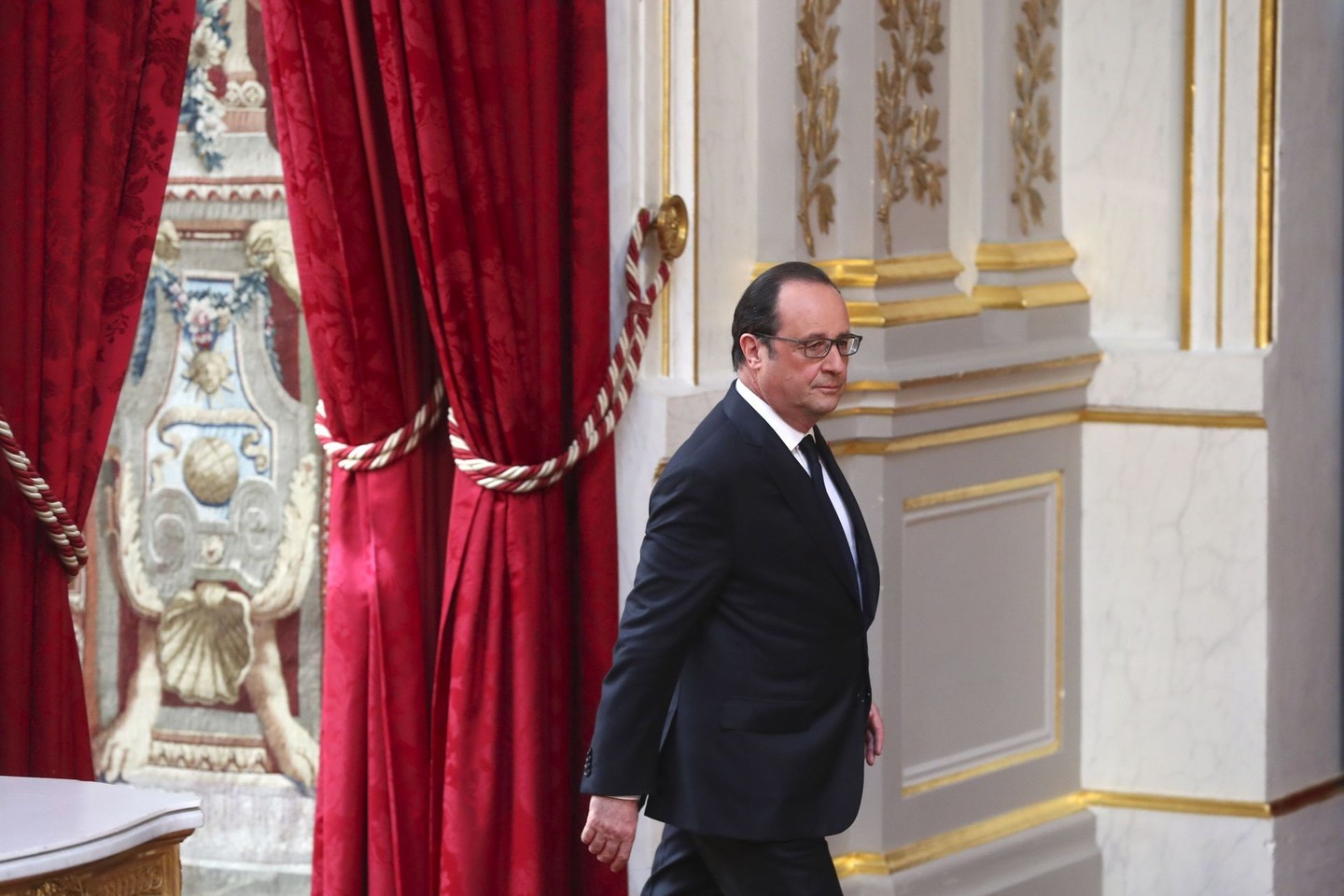 „Jeigu esame atsiskyrę, tai kyla rizika, kad galime būti susiskaldę, pasidaliję ir besivaidantys“, – perspėjo F.Hollande'as.