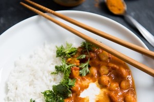 Avinžirnių karis: vegetariškas valgis sužavės net ir užkietėjusius mėsėdžius