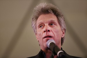 Jonas Bon Jovi nustebino vėžiu sergančią savo gerbėją