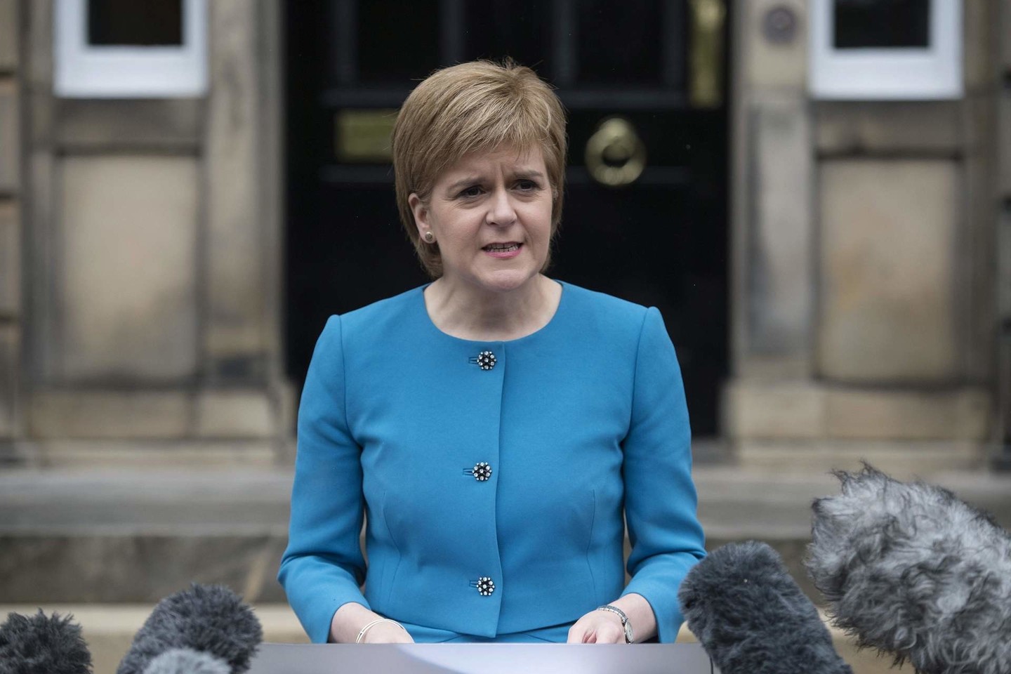 Škotijos vadovė N.Sturgeon vyks susitikti su EP vadovais.
