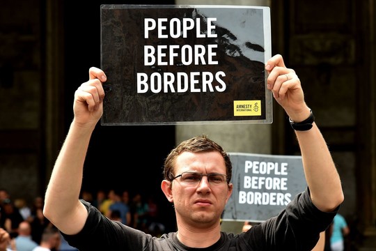 Šiaurės Prancūzijos lyderiai siekia perkelti JK sieną