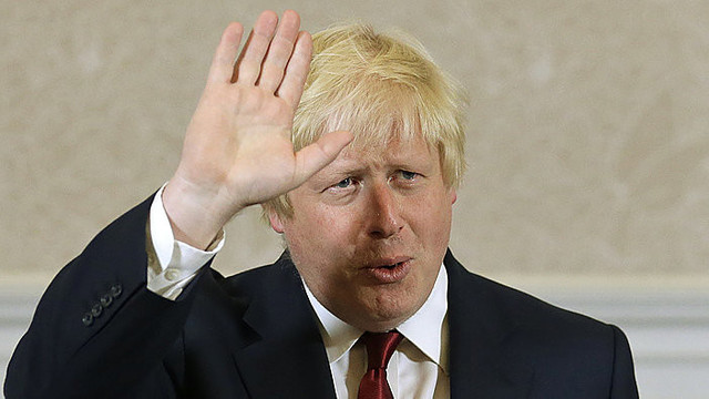 Dar vienas šokas britams: Borisas Johnsonas atsitraukia