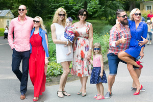 Į šventę Verkių parke J. Butkevičienę atlydėjo dukra ir anūkės