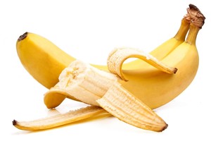 Ar žinote, kaip iš tiesų reikia lupti bananą?