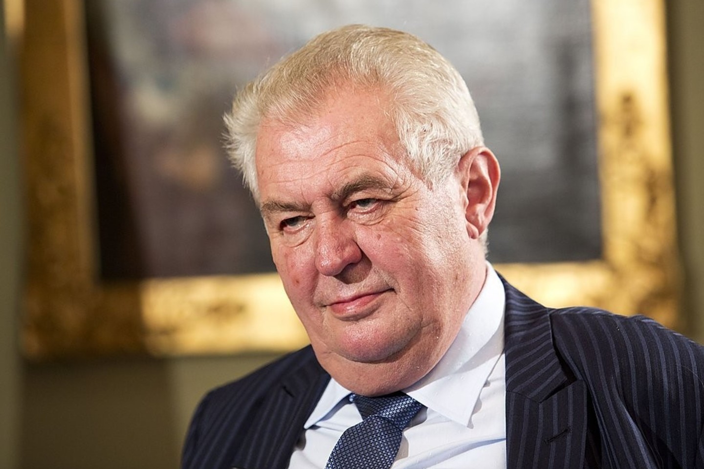 M.Zemanas, ketvirtadienį bendraudamas su rinkėjais viename Čekijos miestelyje sakė balsuosiąs prieš pasitraukimą.