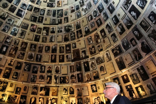 Lenkai mini brutalaus, po Holokausto įvykusio pogromo 70-metį