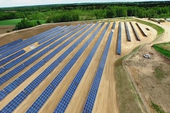 Pamatyk: didžiausia saulės elektrinė regione ir Baltarusijoje