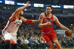 P. Gasolis kelsis į „Spurs“, San Antonijus atsisako prancūzo