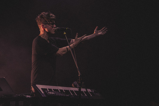 Amerikiečiai „Son Lux“ Vilniuje uždainavo lietuviškai