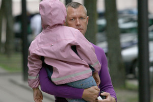 Kalės istorija (X). Darželio auklėtojai – D. Kedžio smūgiai