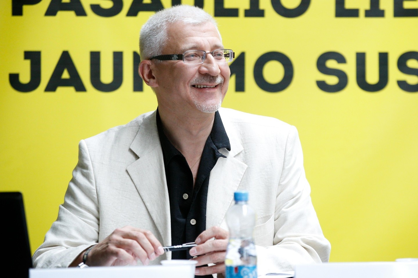 Akimirkos iš Pasaulio lietuvių jaunimo susitikimo vienos iš diskusijų.