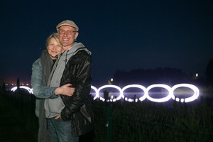 Ray Bartkus vėl nustebino: tvenkinyje – pusė kilometro lempučių