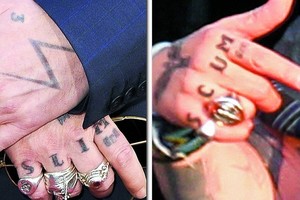 Per skyrybas Johnny Deppas perpiešė žmonai skirtą tatuiruotę