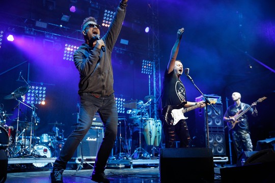 „Bix“ ir Andrius Mamontovas pirmą kartą scenoje uždainavo kartu