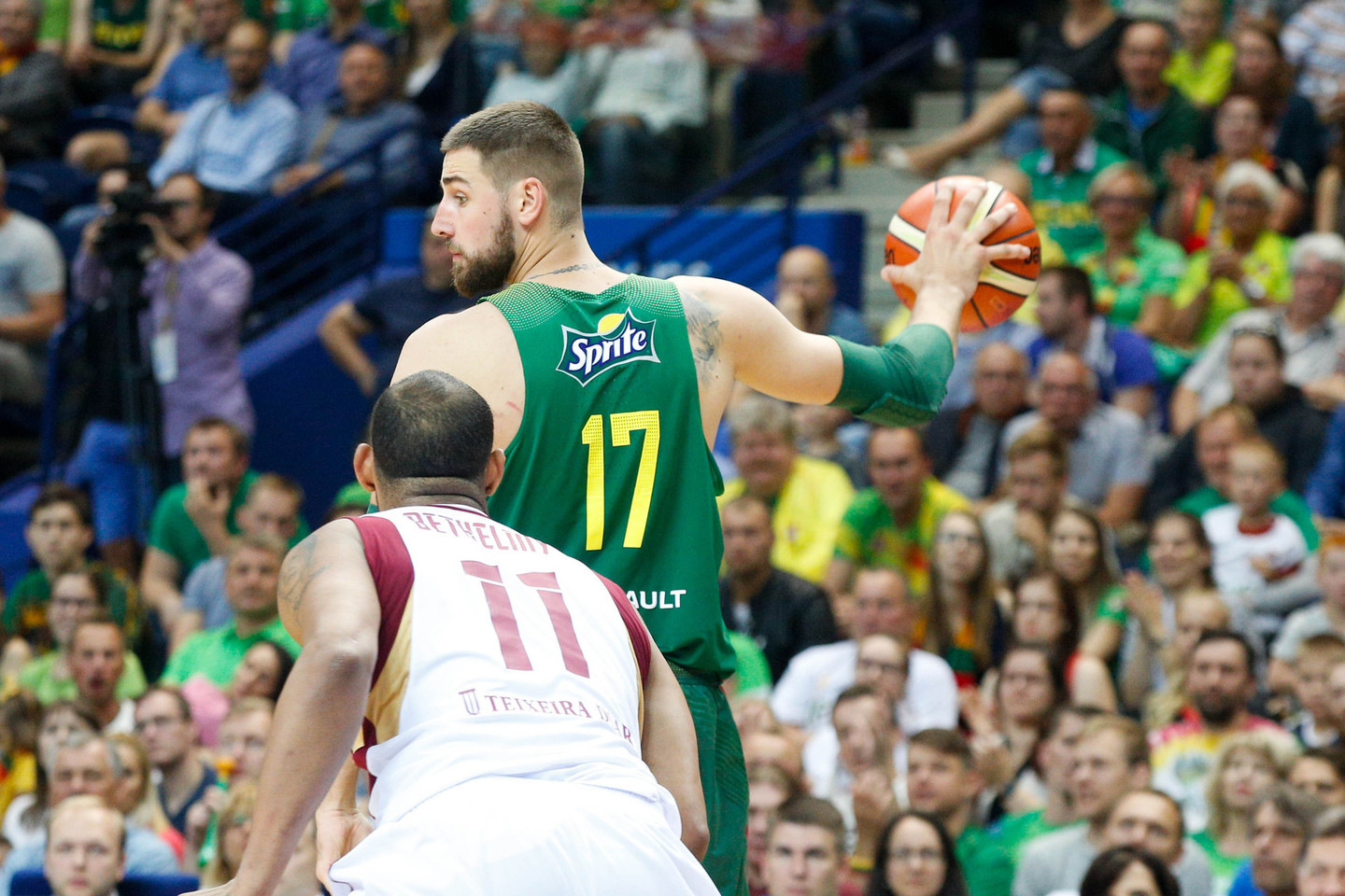 J.Valančiūnas džiaugiasi, kad NBA sutiks ir M.Kuzminską.
