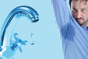 Prakaitavimas „lyg iš čiaupo“ gali turėti siaubingų priežasčių