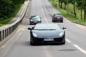 „Lamborghini Gallardo“ testas: itališkas skonis Vilniaus gatvėse