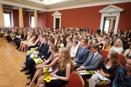 Tarp abiturientų – ir gavusieji penkis šimtukus