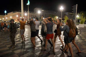 Nicos išpuolio liudininkai: žmonės skraidė į šalis kaip kėgliai