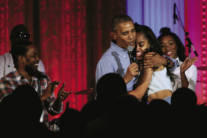 Žvaigždžių savaitėje – Baracko Obamos padaryta gėda dukteriai