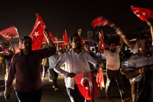 Vakarai reiškia paramą Turkijos vyriausybei
