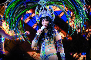 Atlikėją Cher metų metais mulkino asmeninis finansų patarėjas